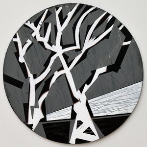 Twixt Heaven & Earth XV-B (アクリル、円形ボード) 作： Sara Hayward