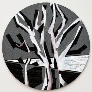 Twixt Heaven & Earth XVII-B（アクリル、円形ボード 作： Sara Hayward