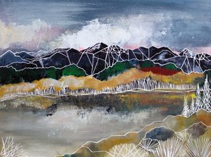「山々の静寂」 作： Sarah Fitzgerald