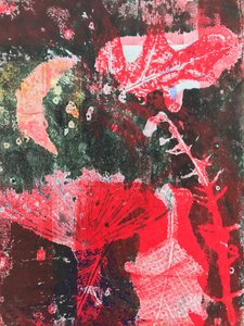 赤い月」2019年（モノプリント 作： Sarah Thompson Engels