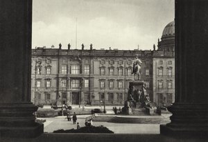 ベルリン。Blick auf Schloss und Lustgarten; View of the Royal Palace and the Lustgarten (b/w photo) 作： Sasha Stone