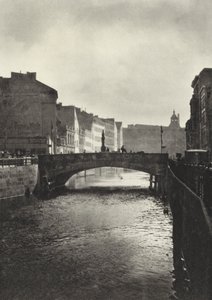 ベルリン：Rossstrassen-Brucke（モノクロ写真 作： Sasha Stone