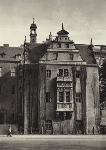 ベルリン：Schloss-Apotheke（モノクロ写真 作： Sasha Stone