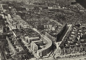ベルリン：ショーンランカーシュトラーセ、住宅、Dwelling Houses (bw photo) 作： Sasha Stone