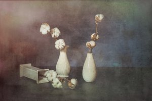  作： 