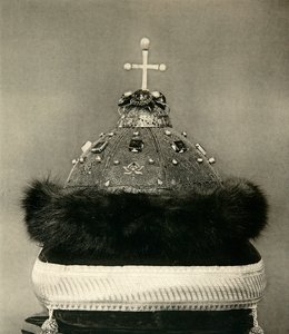 Monomakhsキャップ、1884年以前 作： Scherer Nabholz and Co