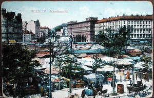1915年頃、ウィーンのナッシュマルクト（食品市場）を描いたポストカード（カラーリトグラフ）。 作： School Austrian