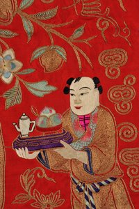 お茶を運ぶ少年を描いた刺繍（テキスタイル）（389561のディテール 作： School Chinese