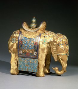 エナメルの罠と珊瑚とターコイズのカボション、仏教の紋章で飾られたサドルクロス、チェンルン時代、1780年頃（金の青銅、エナメル、珊瑚とターコイズ）の象の姿 作： School Chinese