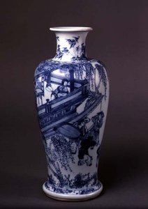 バルコニーの女性を描いた花瓶 中国 1690～1710年頃（青釉陶器 作： School Chinese