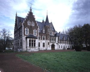 キャッスルストーン（写真） 作： School Flemish
