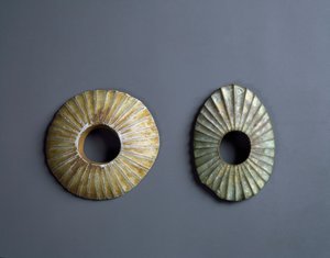 火打石の腕輪 縄文時代 紀元前10000～300年 作： Japanese School