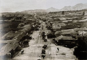 韓国の首都、ソウルのチョンロ通りの風景