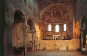 イタリア、エミリア・ロマーニャ州、フェラーラ県、ポンポーザ修道院、フレスコ画のある後陣 作： R. and Smith Simkin