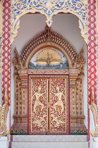 ワット・プラタート・ドイ・ステープ、寺院の扉 作： School Thai