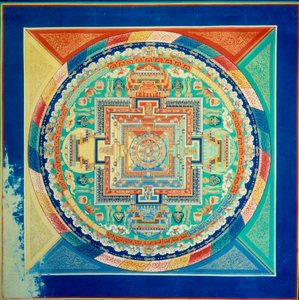 ラサのポタラ宮の天井に描かれたサルバビド・バイロカーナの曼荼羅。チベット 作： School Tibetan