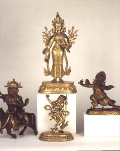 中国・チベットの金銅製パドマーパニ像、東チベットの金銅製ダムカン・ドルジェ・レグスパ像、中国・チベットのシャマータラ像、ポリクローム製ヴァジュラヴァリ像（ブロンズ 作： School Tibetan
