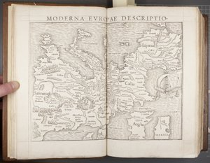 コスモグラフィアからのヨーロッパ、1544 作： Sebastian Munster