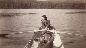 船尾の座席からの見え方、1880年代から1890年代（ガラスネガからのアルブメンシルバープリント） 作： Seneca Ray Stoddard