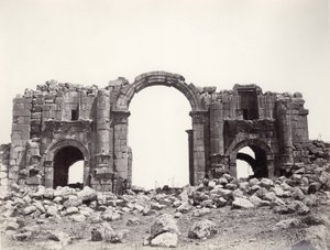 ジェラシュのハドリアヌスの門、1867年 作： Sergeant Henry Phillips