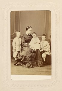 クロチルドとその子供たち。 作： Sergei Luvovich Levitsky