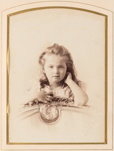 Tatiana Nikolaievna de Russie (1897-1918) - Levitsky、Sergei Lvovich (1819-1898) によるロシアのタチアナ大公爵夫人。 アルブミンの写真 作： Sergei Lvovich Levitsky