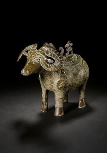 儀式的な雄羊の形のワイン容器、ゴング、殷王朝後期（ブロンズ）（3618607も参照） 作： Shang Dynasty Chinese School