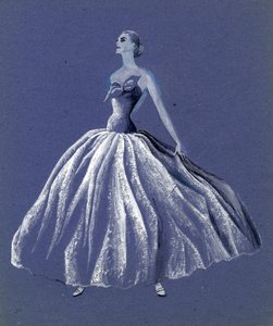 ストラップレスのボールガウンを着た女性、c1952。 作： Shirley Markham