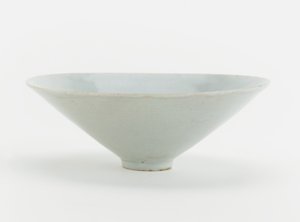 鳳凰と花の型のデザインのボウル、c.1200（セラミック）