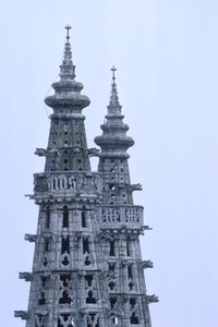 鐘楼の尖塔のディテール（写真 作： Spanish School