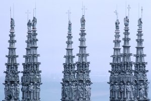 ランタンタワーの尖塔のディテール（写真 作： Spanish School