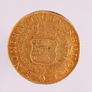 スペインの金貨（8エクウス）：フェルディナンド（フェルディナンド）6世（1746-1759）の時代。1759年 直径3.5cm ナポリ、ムゼオ・アルケオロジコ