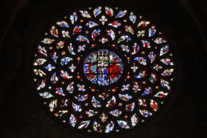 聖母の被昇天を描いたバラの窓、1460年頃 作： Spanish School