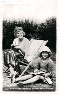 グラディスクーパー1888〜1971年、英国の女優と娘のジョーン、20世紀初頭。