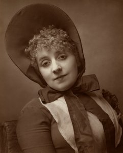 ケイト・サントリー、アメリカ生まれのイギリス人女優、歌手、コメディアン、劇場支配人、1883年