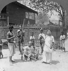 祭りの様子、ビルマ、1908 作： Stereo Travel Co