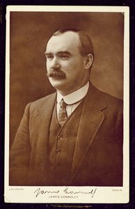 ジェームズ・コノリー（1868～1916年）撮影：ラファイエット、ダブリン、1910年頃（セピア色の写真） 作： Studio Lafayette