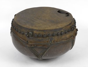 スーダンのケトルドラム 1898年頃（銅製 作： Sudanese School