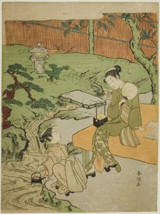 庭で夕方の涼しさを楽しむ 2 人の女の子 作： Suzuki Harunobu