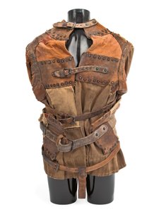 ハリー・フーディーニが所有する拘束衣、1915年頃（カーキ色のキャンバス、革、金属のリベット） 作： Swanfeldt Tent and Awning Co.
