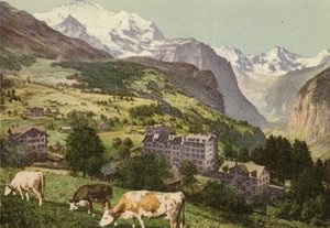 ベルナーオーバーラント：ヴェンゲン（カラー写真） 作： Swiss Photographer