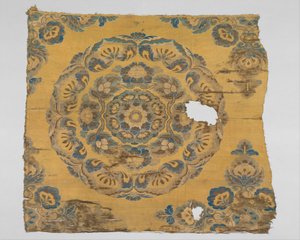 フローラルメダリオンのテキスタイル、c.800 作： Tang Dynasty Chinese School