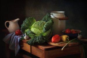 素朴なキッチンの恵み 作： Tatyana Skorokhod