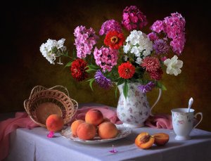  作： Tatyana Skorokhod