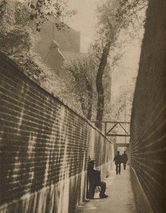 Lansdowne Passageで、かつてハイウェイマンが彼の人生のために疾走した場所、c1935。 作： Taylor