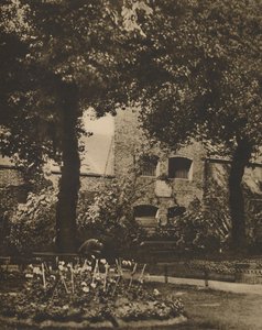 サウスワークのセントジョージズ教会の墓地にあるマーシャルシー刑務所の跡、c1935。