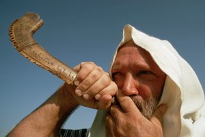 ヨム・キプールに笙を吹く男 作： Ted Spiegel