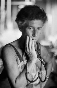 病院船SSホープの上級女医 作： Ted Spiegel