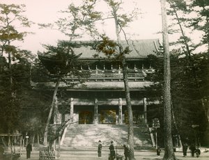 1900～1915年頃、京都・東山、知恩院山門（写真）
