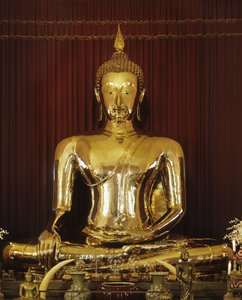仏像（金） 作： Thai School